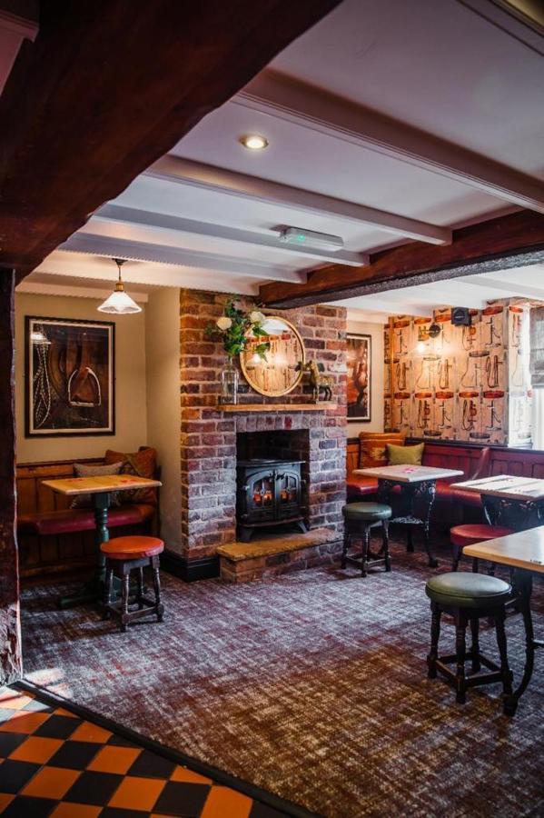 The Black Horse Inn Gainsborough Exterior photo