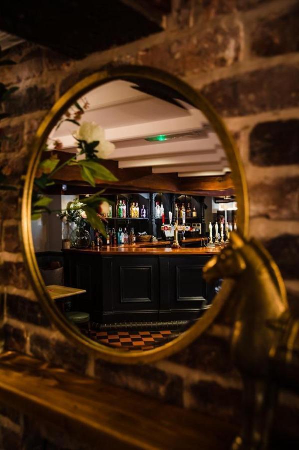 The Black Horse Inn Gainsborough Exterior photo